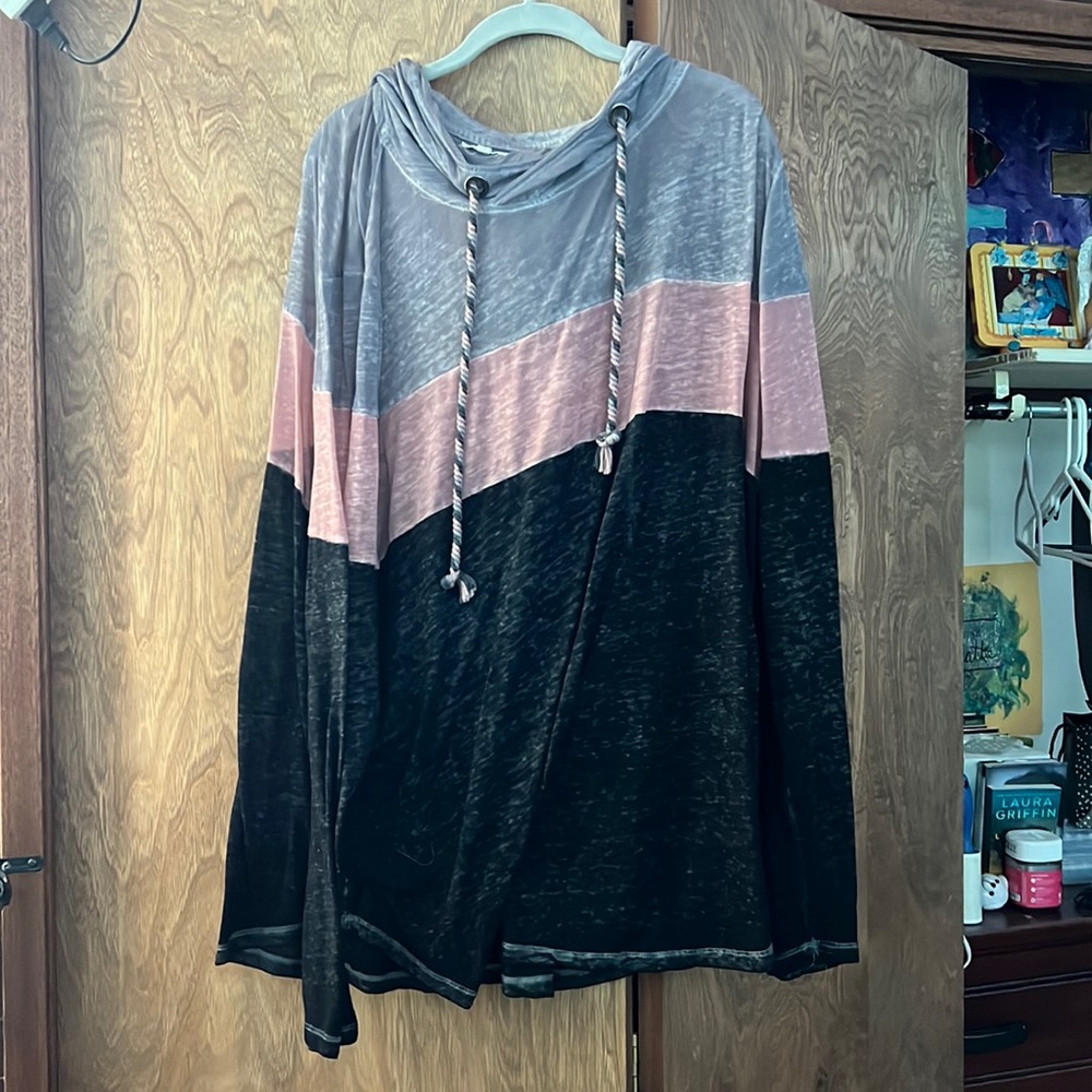Brand- Maurice’s, colors- Grey, pink, and black,